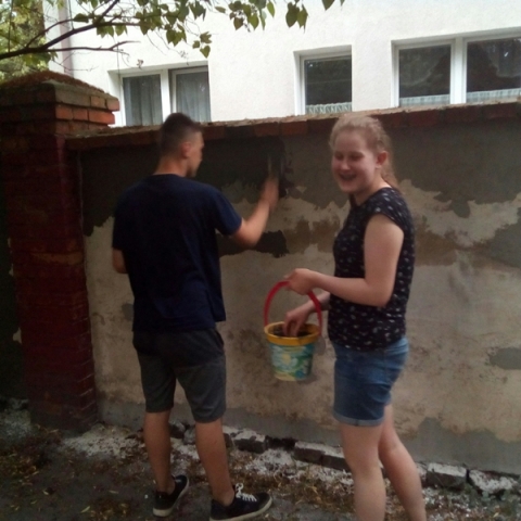 DSC00013 Malowanie ogrodzenia 2018
