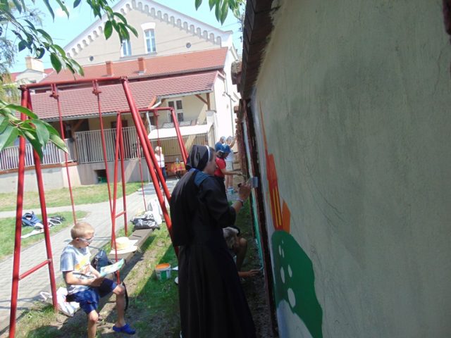DSC05930 Malowanie ogrodzenia 2018