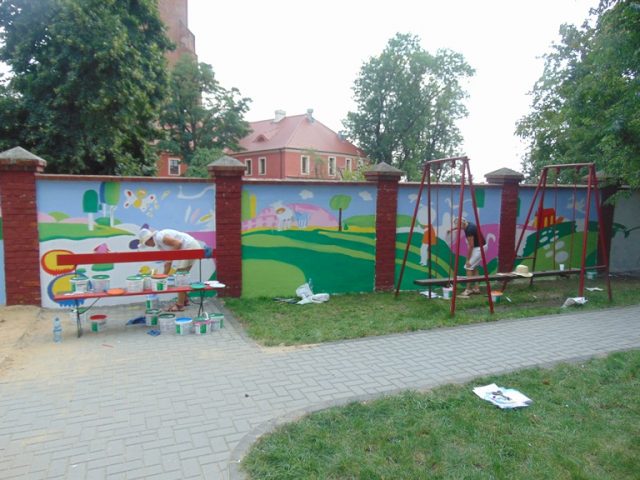 DSC05956 Malowanie ogrodzenia 2018