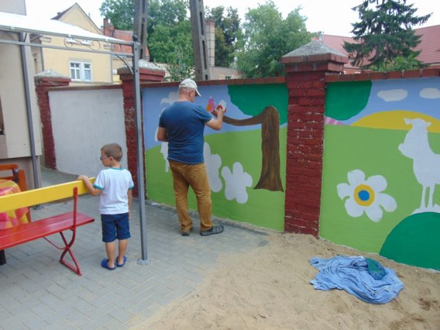 DSC05959 Malowanie ogrodzenia 2018