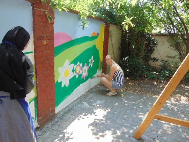 DSC06000 Malowanie ogrodzenia 2018