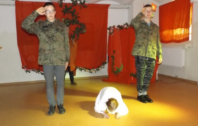 przedstawienie nasz orze nasza duma