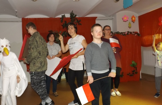 przedstawienie nasz orze nasza duma