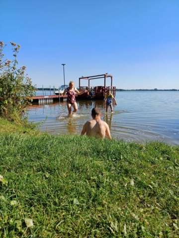 jezioro - wakacje 2023