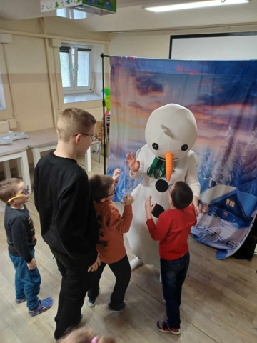 Przedstawienie "Bałwanek ze śniegu"